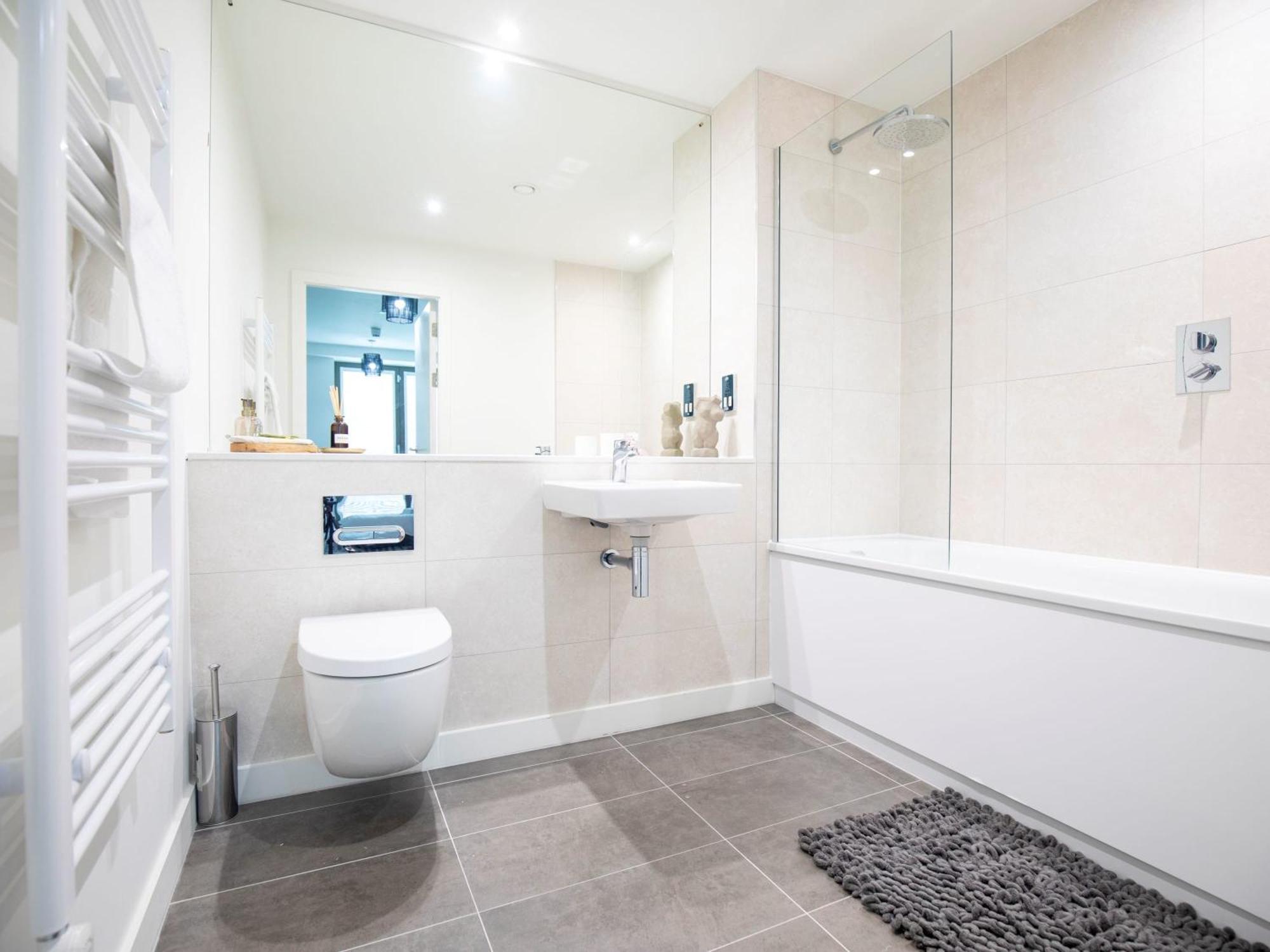 Villa Luxury Free Parking Townhouse Manchester Exterior foto